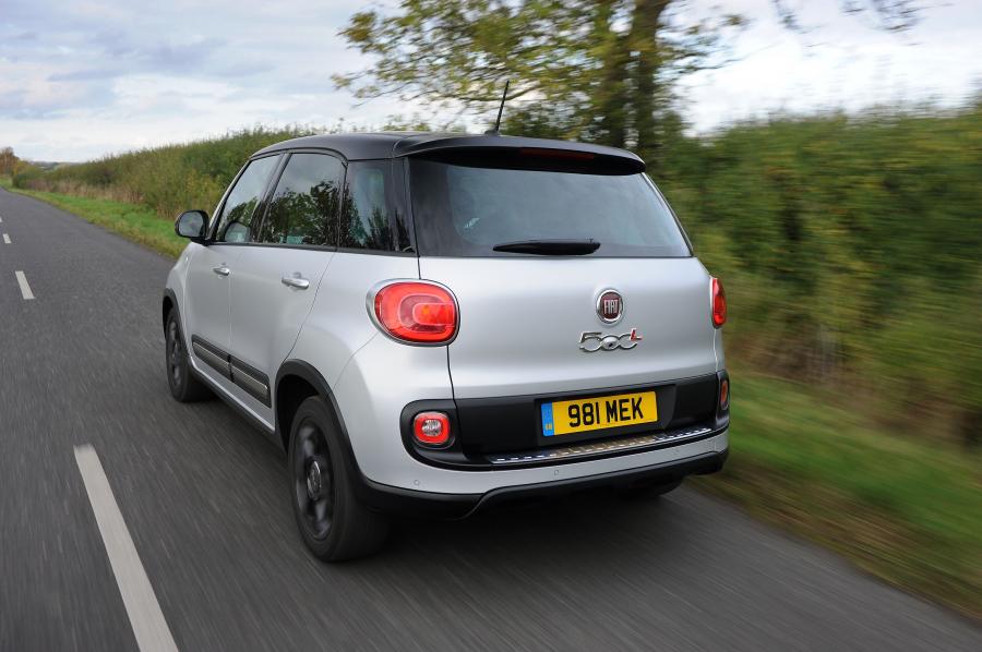  Fiat 500L Beats Edition 2014 года  (UK) (фото 19 из 27)